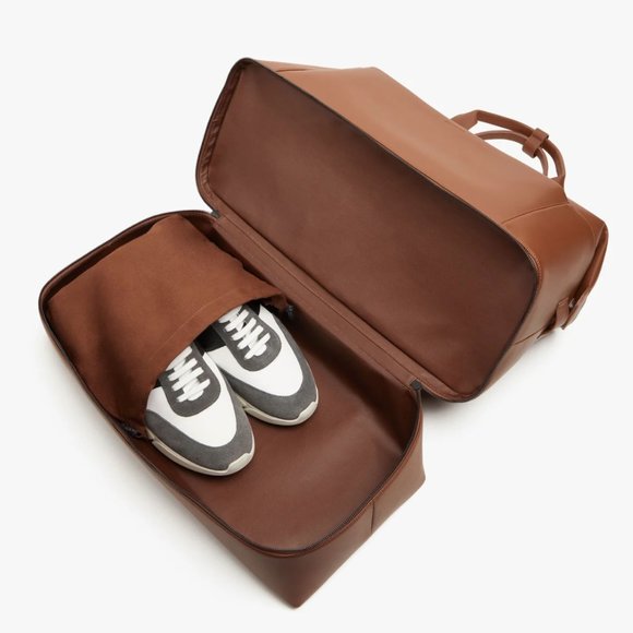 MONOS Metro Weekender - Mahogany (Vegan Leather) - Picture 7 of 11